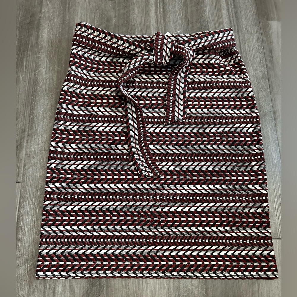 LOFT Black and Red Patterned Pencil Skirt